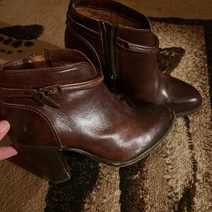 Frye leather Boots size 7.5 B